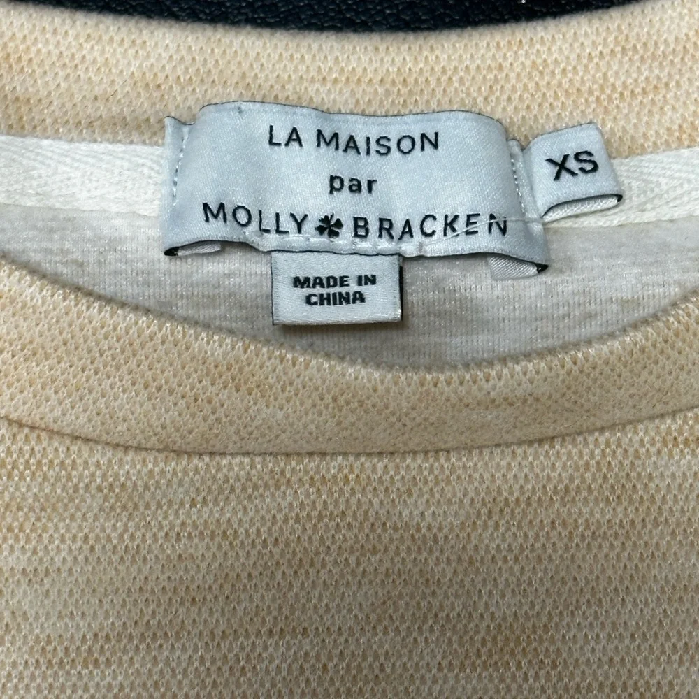 💕Molly Bracken Cream Crewneck Sweater with Heart Accent Size XS - Picture 2 of 8